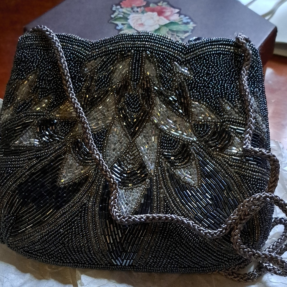 Finesse beaded evening purse